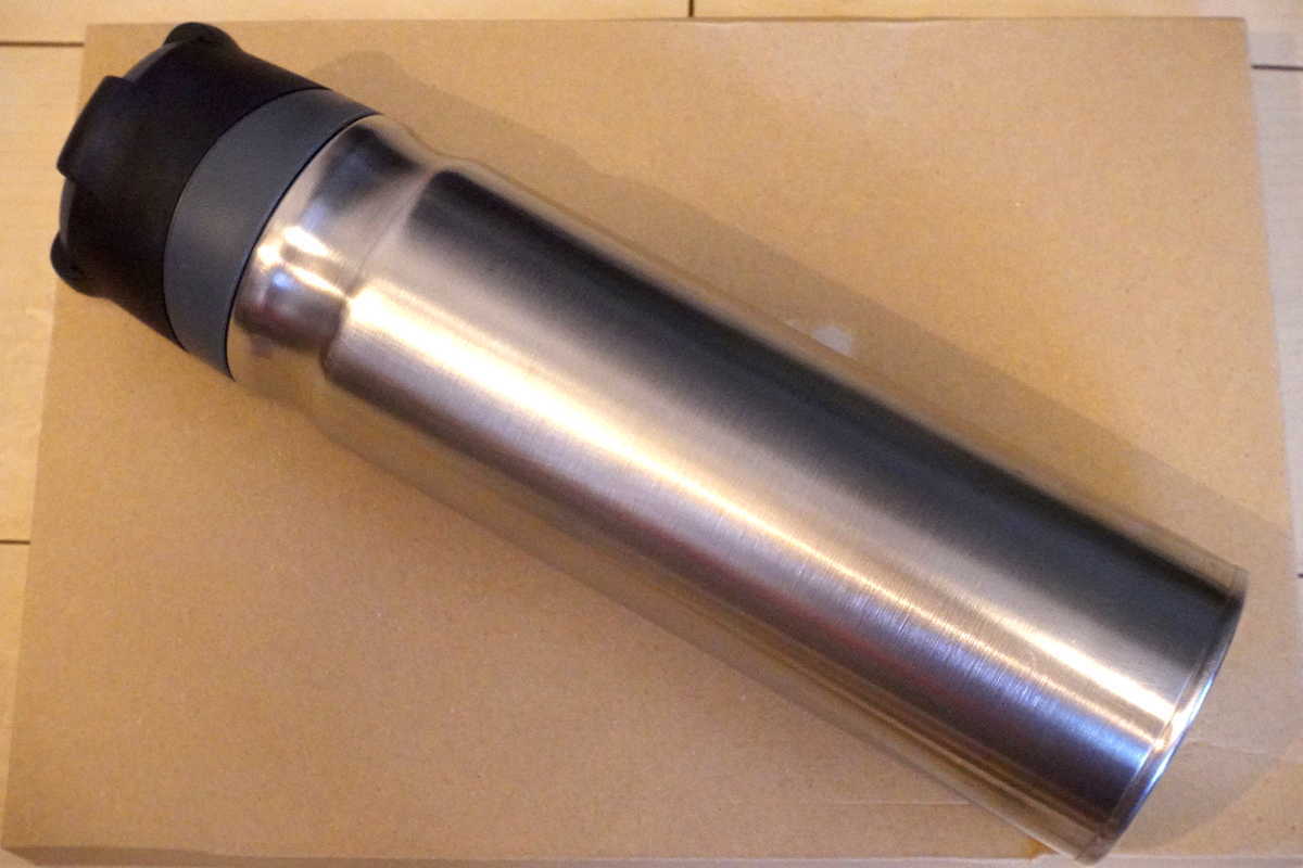 Diy 水筒をソリッドでタフな見た目に変えてみる デロリアン風の水筒 テロワールを求めて