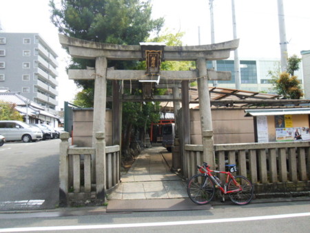 龍田稲荷神社