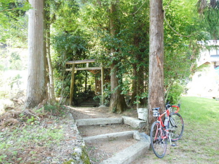 静原の若宮神社