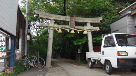 綾戸國中神社