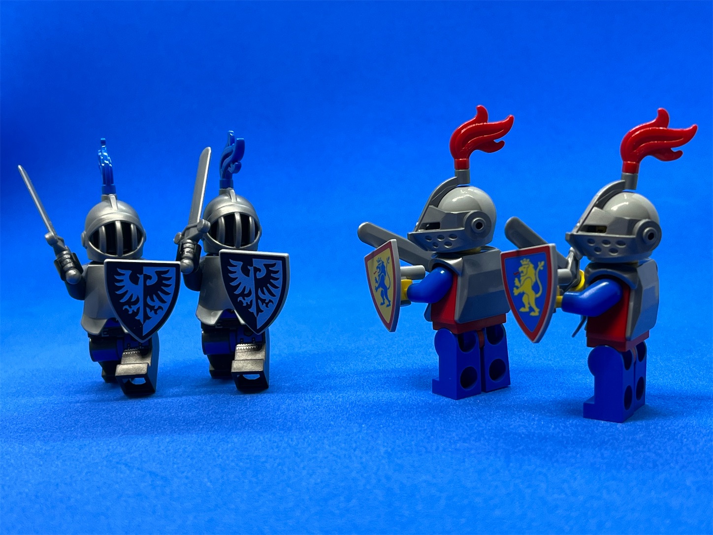 新品 正規品 レゴ  ミニフィグ 10305 獅子騎士＆兵士女性チーム セット LEGO 10305 ライオン騎士の城 付属のミニフィグを愛でる - イマサラ