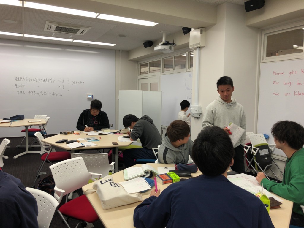 f:id:doukana:20180511120101j:plain f:id:doukana:20180511120101j:plain
