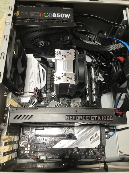 熱対策にデスクトップ PC のケース換装 with Thermaltake Versa
