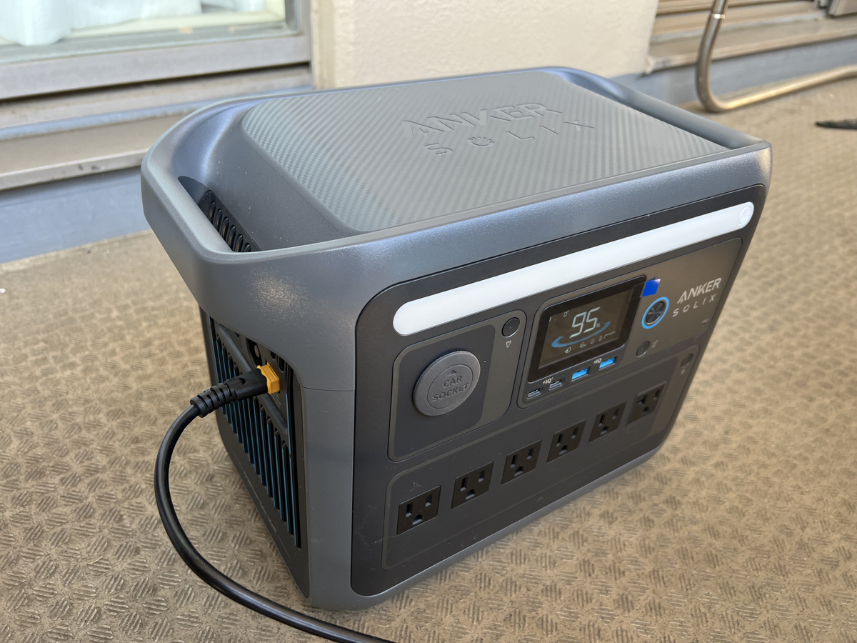 災害対策と車での電化製品の使用にポータブル電源を購入して試してみた