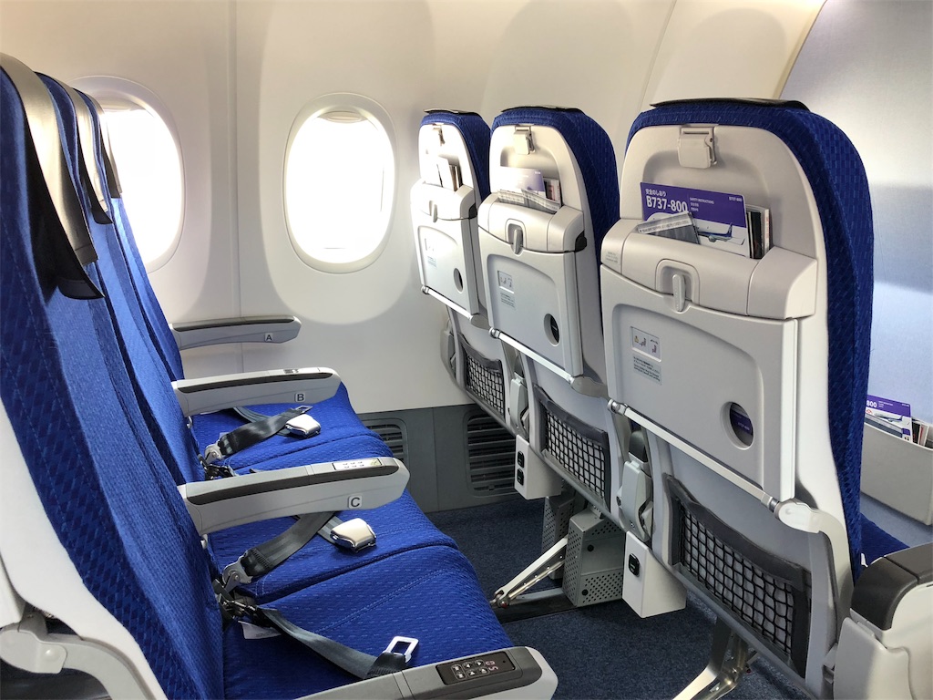 ボーイング737-800 機内 客室 内装 壁 パネル ウィンドウガラス