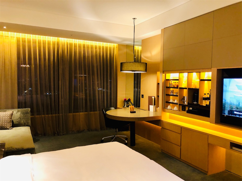 【宿泊記】 2019年04月 コンラッドソウル① お部屋の紹介(1 King Bed Premium River View) - 美味しいもの ...
