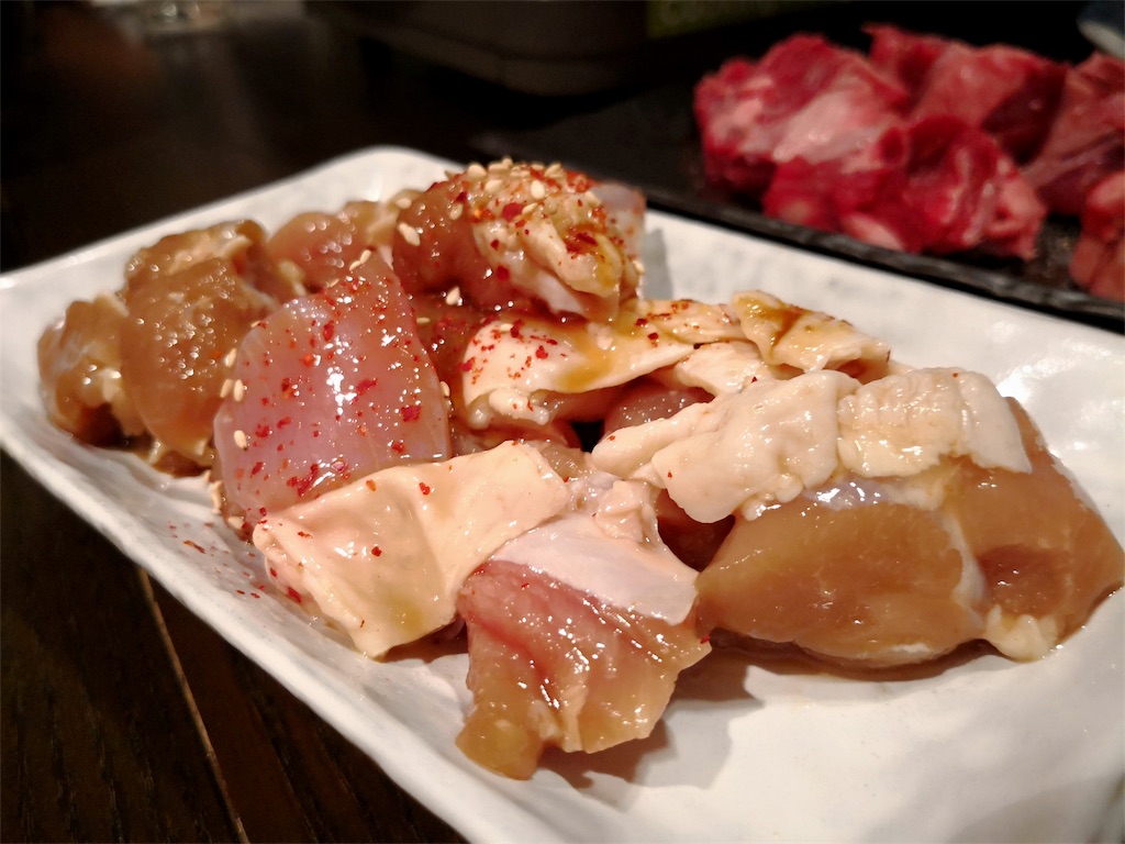 もと家上野店は鶏もも肉も食べ放題