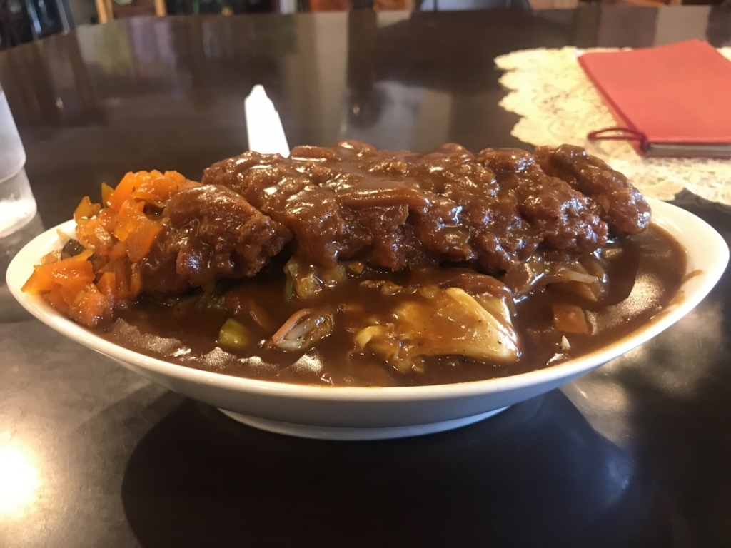 マダム店主が給仕するスペシャルカツカレー～ CAFE RESTAURANT Angels（エンジェルズ）（山形県新庄市） - 日々是精進by馬人おぢさん