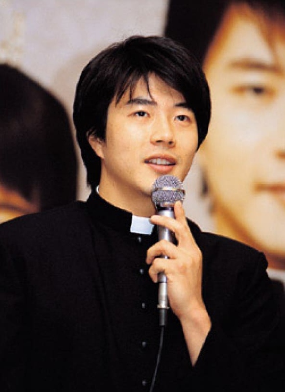 懐かしい～サンウニュース💕 ‘ナイスバディ’イメージ取り払って神学生で演技変身するクォン・サンウ☺ - Dream of Sangwoo