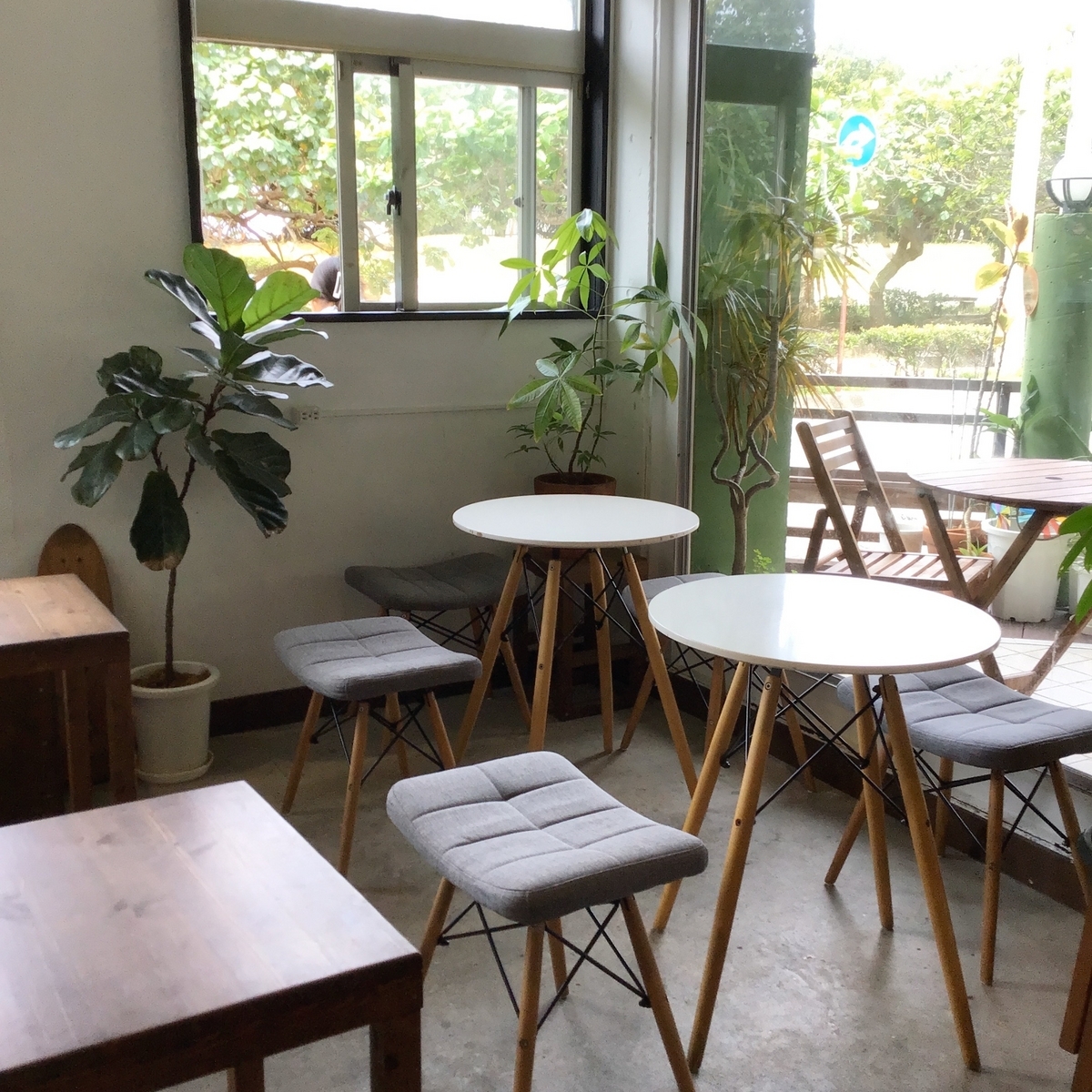 cafe Halcyon