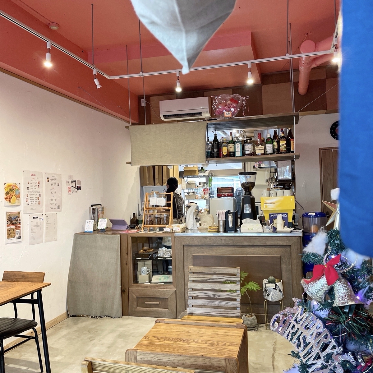 JONAKA COFFEE店内