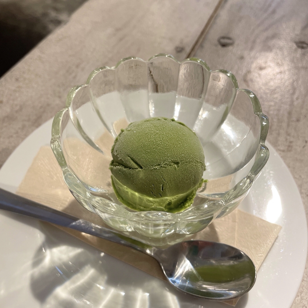 抹茶のヴィーガンアイスクリーム