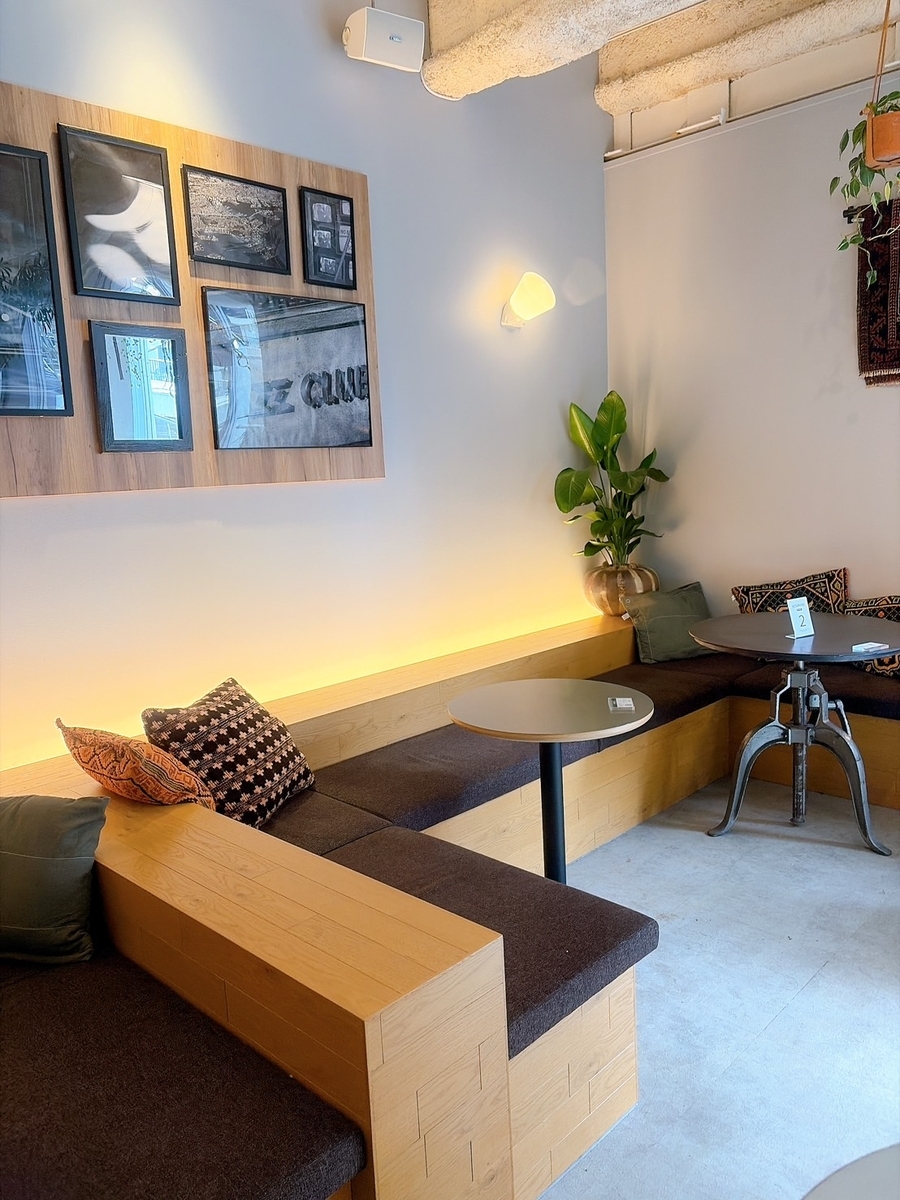 Roasted COFFEE LABORATORY 渋谷神南店2階