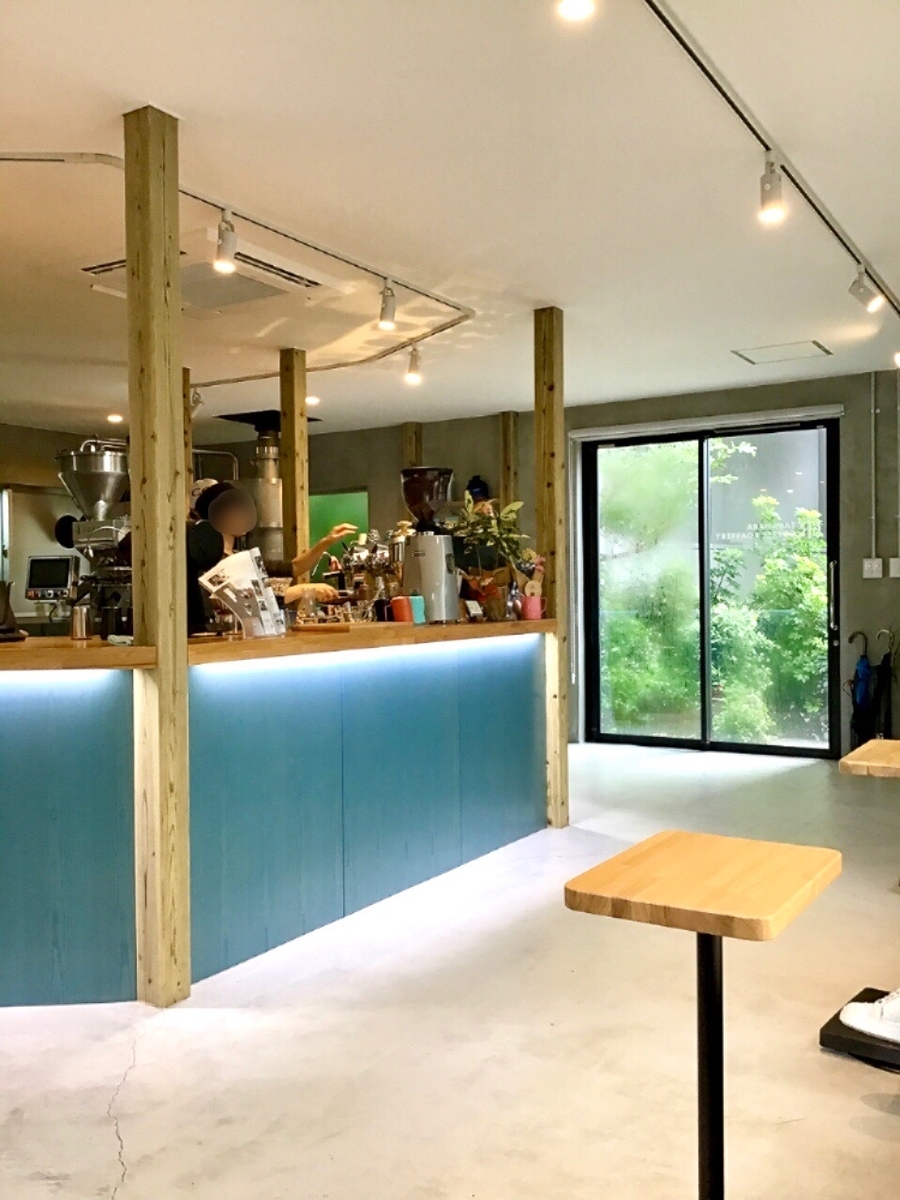 TAKAHARA COFFEE ROATERY店内