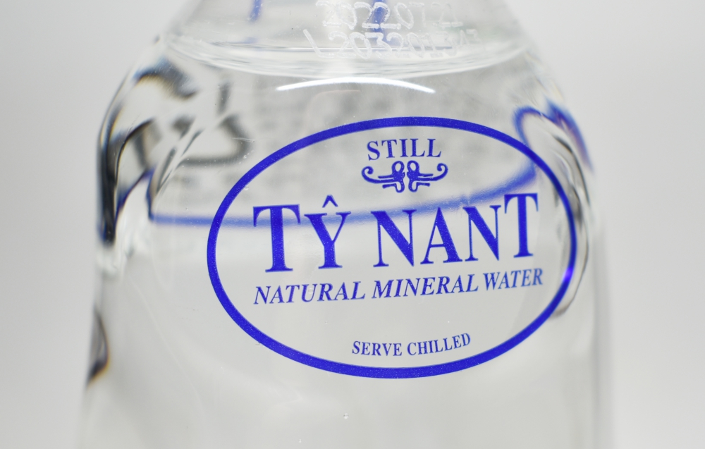 ティナント ナチュラルミネラルウォーター,Tynant Natural mineral water