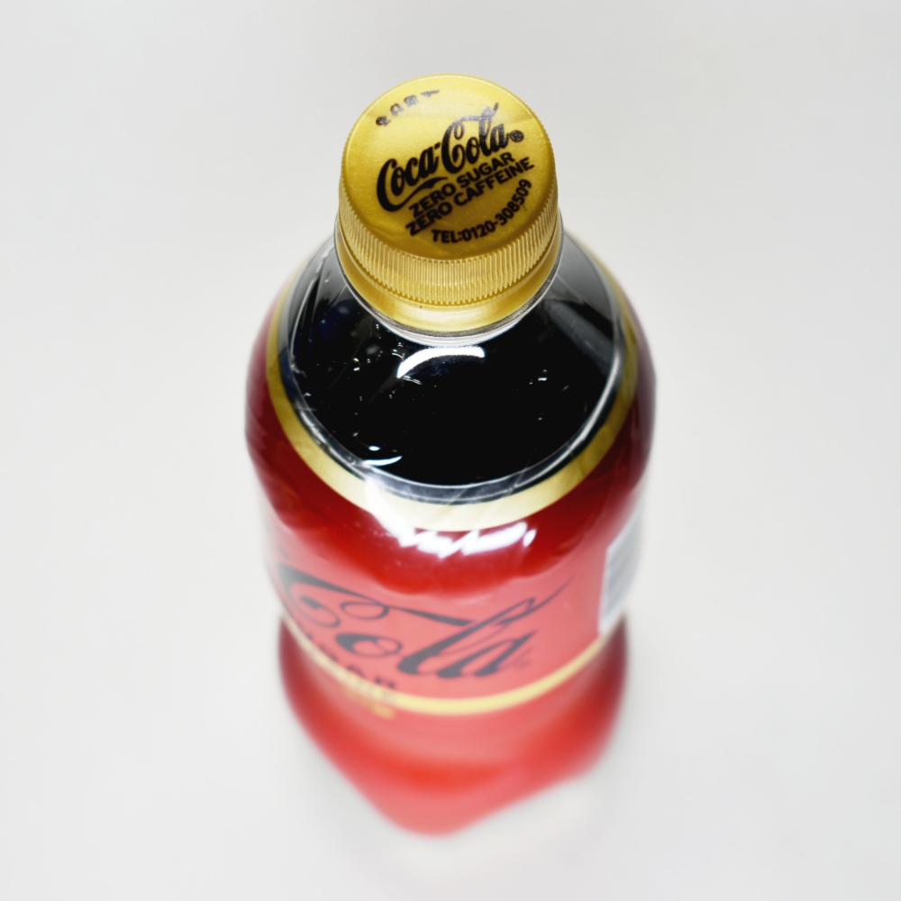 コカ・コーラ ゼロカフェイン,ペットボトルキャップ,ペットボトル上部