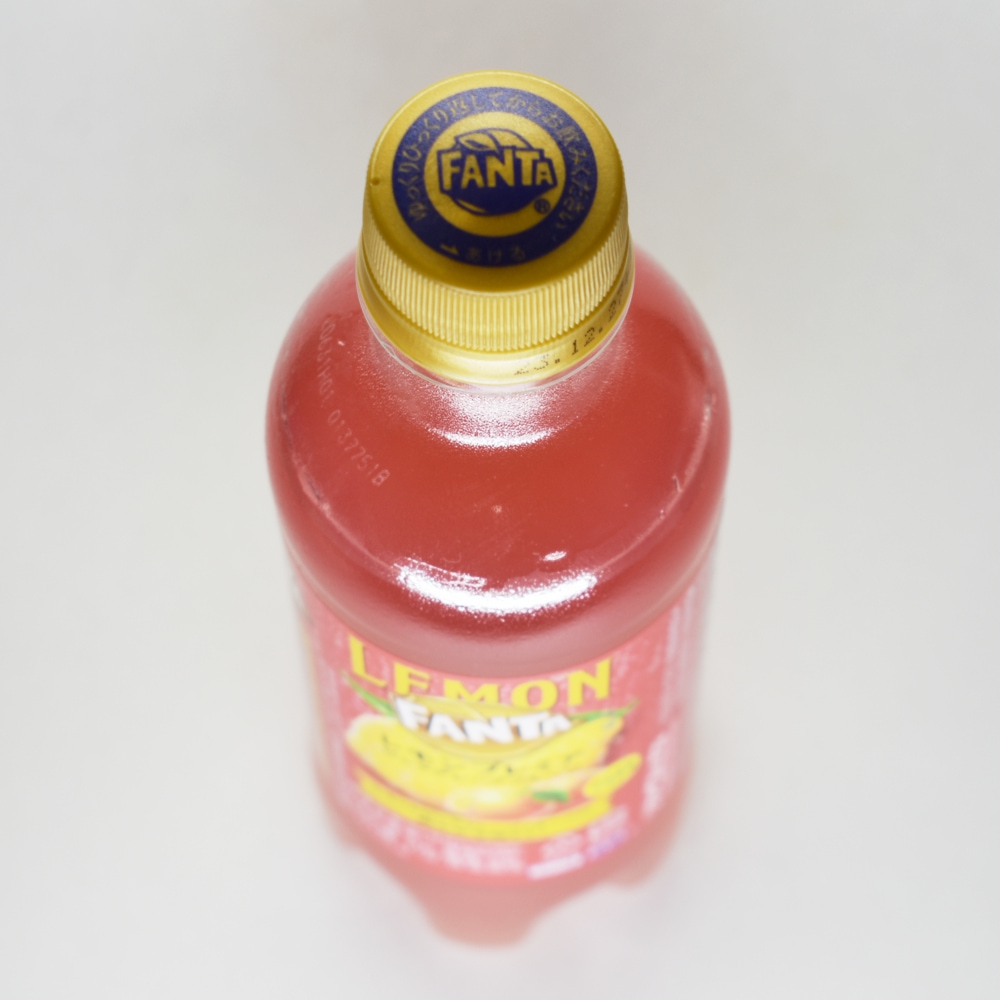 ファンタレモンプレミア ピンクグレープフルーツ,ペットボトルキャップ,ペットボトル上部