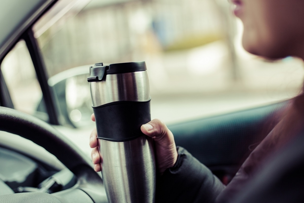 1　タイミングよくお菓子や飲み物を渡す