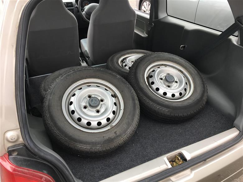 水洗い不要 サラダ油でクルマのホイール掃除ができちゃう クルマのわからないことぜんぶ 車初心者のための基礎知識 Norico ノリコ