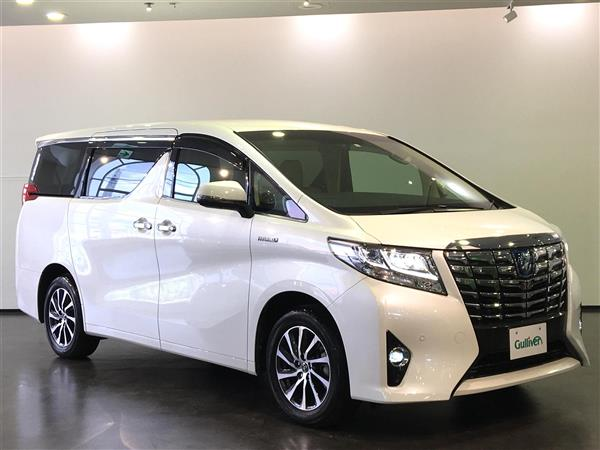 ラグジュアリー感も人気の「アルファード」