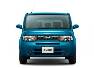 日産キューブ