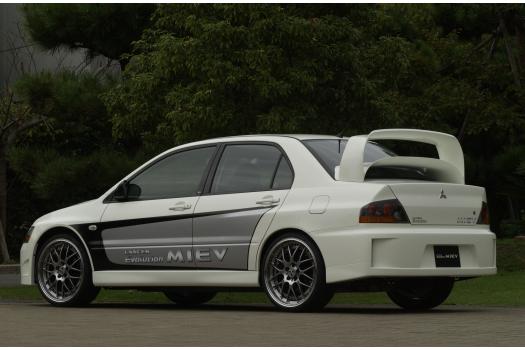 三菱 ランサーエボリューションMIEV
