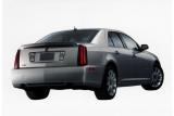 446馬力を発揮するV8を搭載したキャデラックが06年に日本登場!