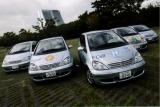 日本における「F-Cell」（左からDCJ、昭和シェル石油、東京ガス、ブリヂストン、EXPO）