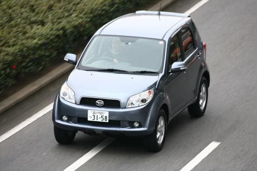 ダイハツ ビーゴ試乗記 小さくたって本格派 トヨタ ダイハツのコラボで生まれたコンパクトsuv誕生 新車情報の車ニュースを配信中 中古車 のガリバー