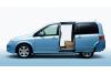 トヨタウイッシュのライバル「日産ラフェスタ」はスライド式後席ドアを採用