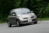 フレッシュマンも大注目！　キュートなデザイン「日産　マーチ」
