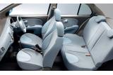 フレッシュマンも大注目！　キュートなデザイン「日産　マーチ」