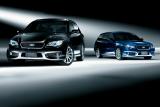 レガシィ ツーリングワゴン 3.0R spec.B（左）／2.0GT spec.B（右）