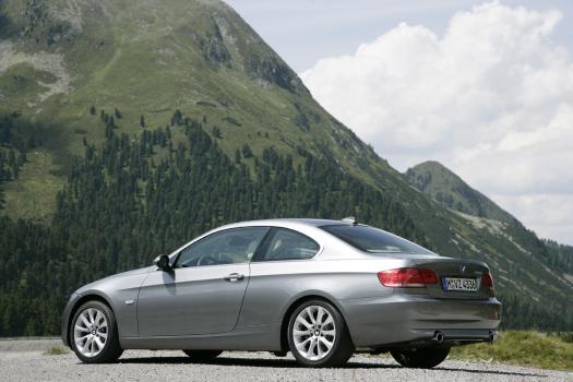 BMW新型3シリーズクーペ