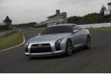 05年東京モーターショーで披露された日産新型GT-R PROTO(07年市販予定)
