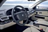 水素自動車「BMW Hydrogen 7」を世界で初めて市場導入!!