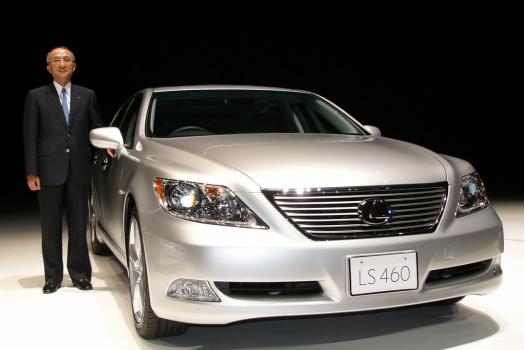レクサス LS460 発表会レポート！新国立劇場の舞台でお披露目！ - 新車