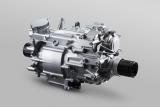 ホンダ 販売開始に向けて、次世代燃料電池車「FCX コンセプト」の走行を公開 