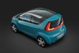 スズキ パリモーターショーでコンセプトカー「プロジェクト スプラッシュ」を発表！ 