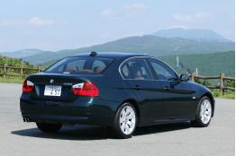BMW330i