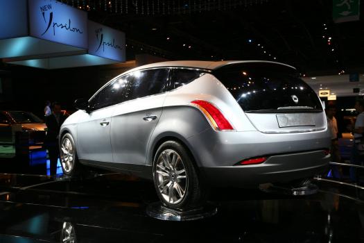 【速報】 ランチア デルタHPEコンセプト 〜パリモーターショー2006 現地レポート〜