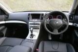 日産 新型 スカイラインセダン インパネ