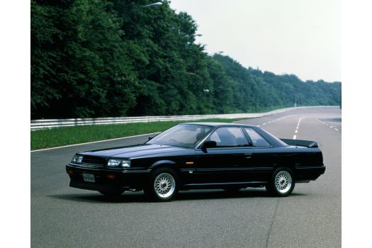 SKYLINE-祝!誕生50周年最新&歴代スカイライン完全読―映像と写真でよみ… Amazon.co.jp: SKYLINE-祝!誕生50周年最新&歴代スカイライン完全