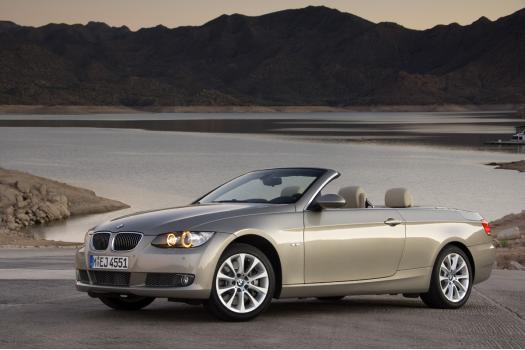 BMW 3シリーズ オープンカー グリーン ベージュ内装 1/18ダイカスト BMW 3シリーズ オープンカー グリーン ベージュ内装 1/18