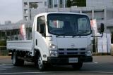 【日産 新型AD 試乗記】日産 新型 アトラス トラック(インタークーラーターボ付き直噴ディーゼル・スムーサーEx 5速2ペダルシフト) エクステリア