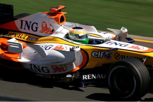 INGルノーF1チーム（2007年 F1 マレーシアGPにて／ドライバー：ジャンカルロ・フィジケラ）