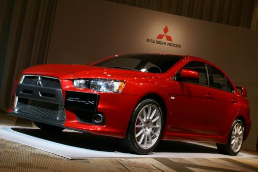 三菱 新型 ランサーエボリューション X(テン) エクステリア