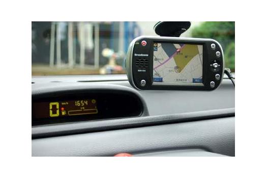 メモリーポータブルナビ「迷WAN」装着