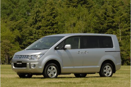 デリカＤ5    22年式　2ＷＤ デリカD：5（三菱）の歴代モデル・グレード別カタログ情報｜中古車