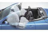 日産「マイクラ C+C(シープラスシー)」/運転席・助手席SRSエアバッグシステム+運転席・助手席SRSサイドエアバッグシステム